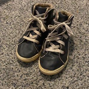 Wonder Nation black and gold shoe